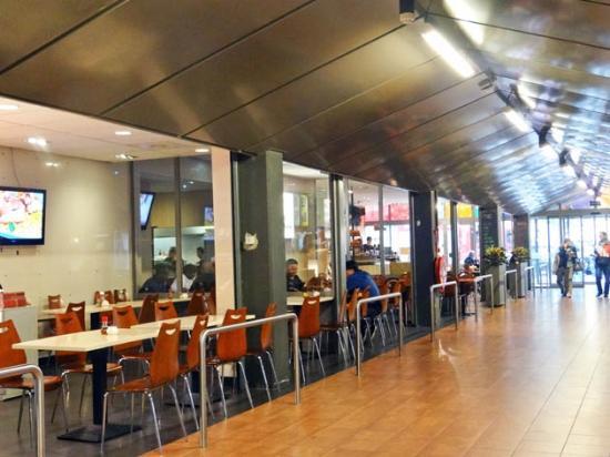 Food Court